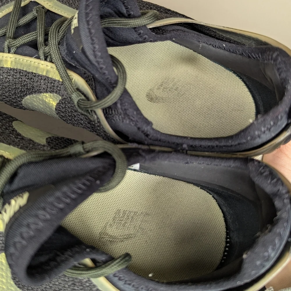 Nike Men's Duel Racer Black Olive Green Sport Sneakers size 10.5